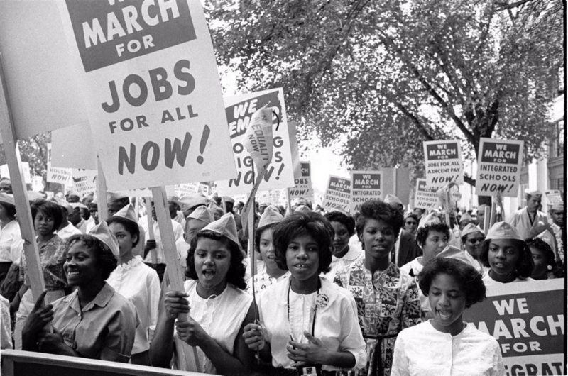 demonstrators protesting in Washington D.C. in 1963